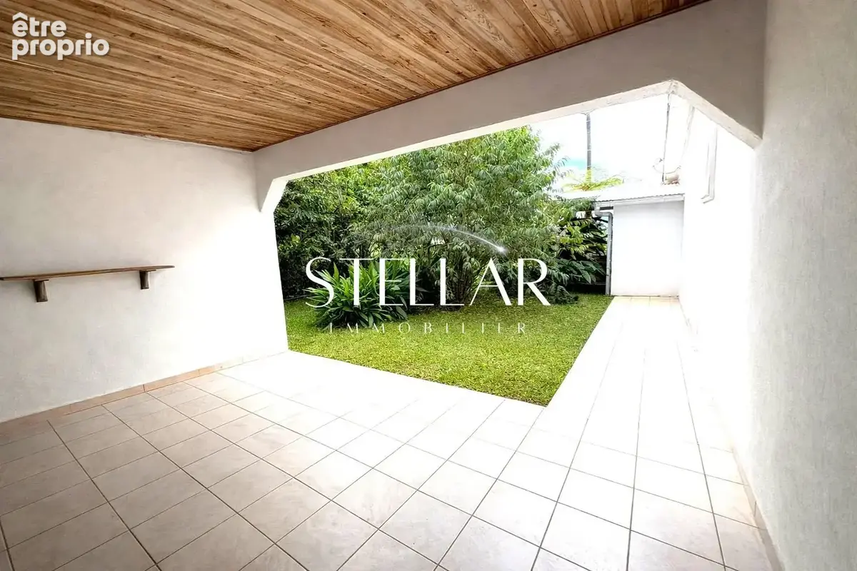 Maison 9 pièces 233 m² à vendre à Sainte-Marie (97438) - photo 7