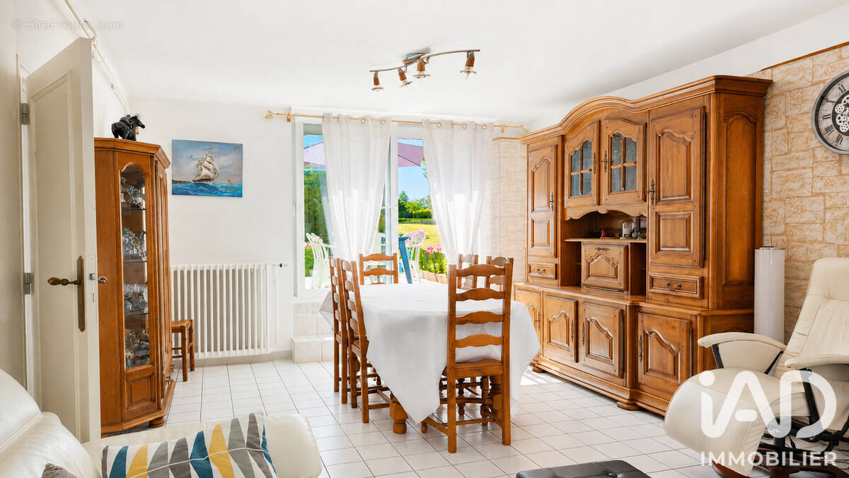 Photo 1 - Maison à PLOUGUENAST