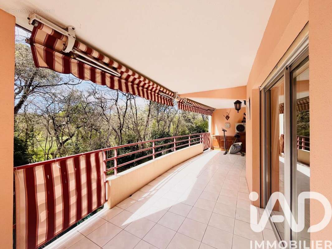 Photo 2 - Appartement à VILLENEUVE-LOUBET