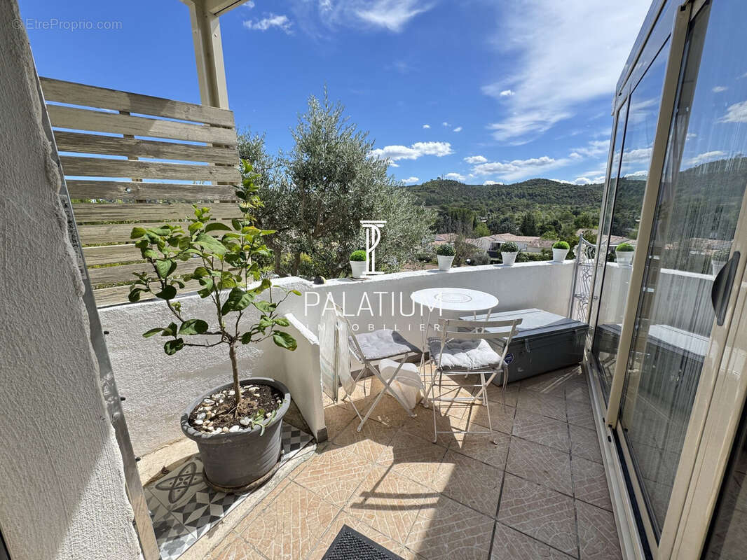 Maison à GREOUX-LES-BAINS