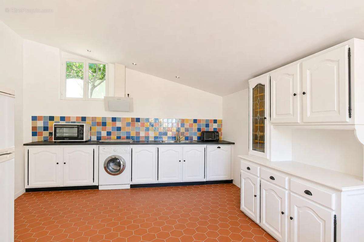 Maison de 7 pièces de 171 m² à Bagnols-sur-Cèze - photo 9