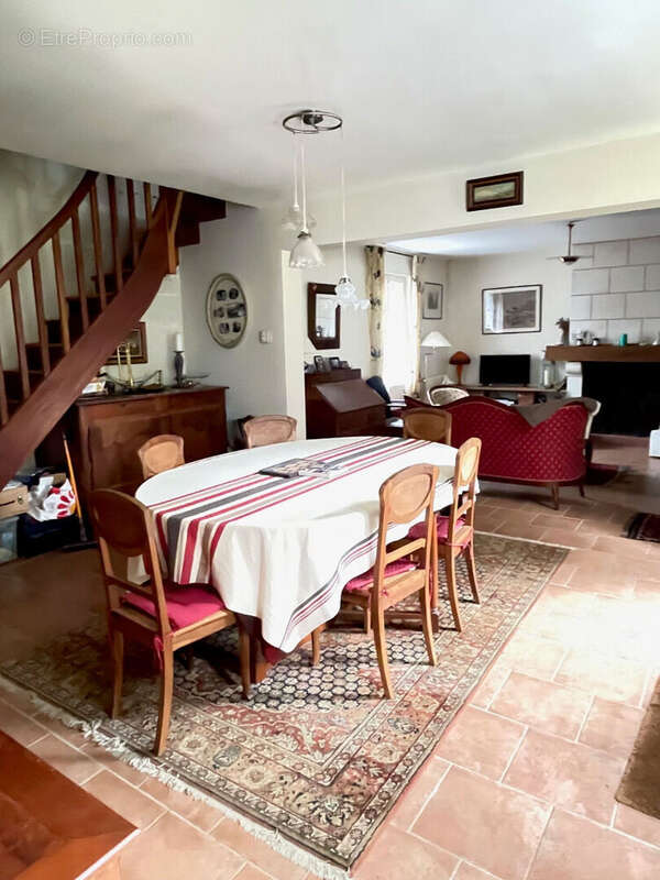 Maison à MONTRICHARD