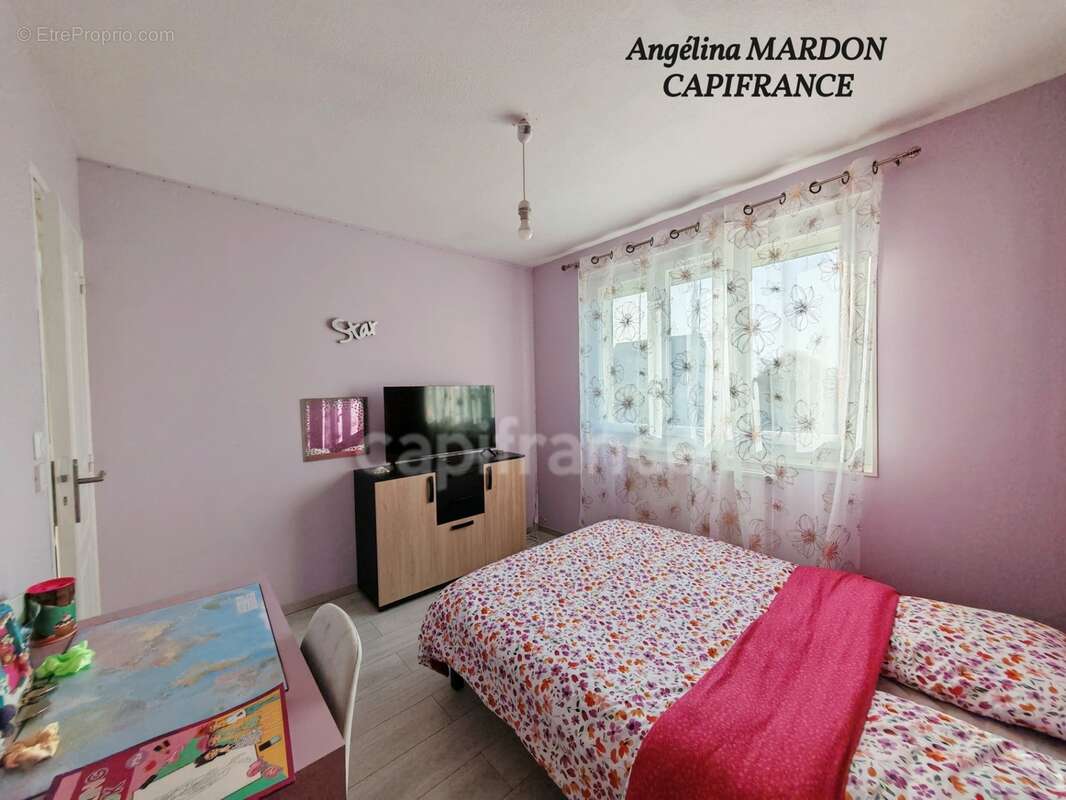 Maison Traditionnelle T5 de 124 m² – Terrain Paysager de 1215 m² + Piscine à Saint-Nicolas-de-la-Taille (76 170) - photo 15