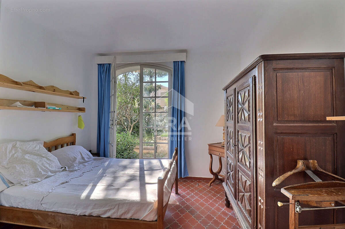 Maison à SAUSSET-LES-PINS