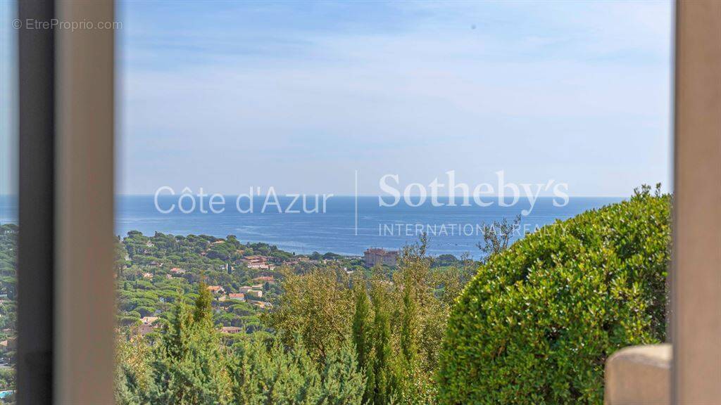 Maison à LES ISSAMBRES