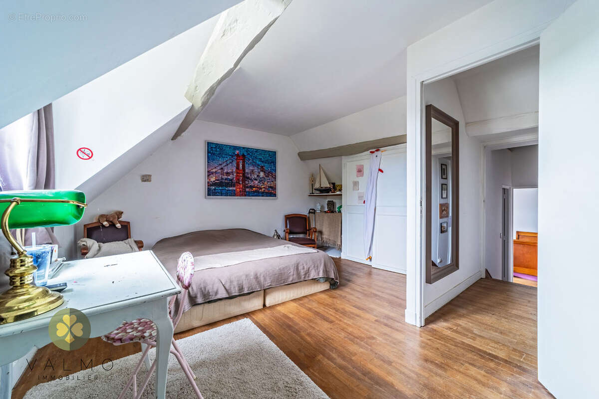 Maison à BAZAINVILLE