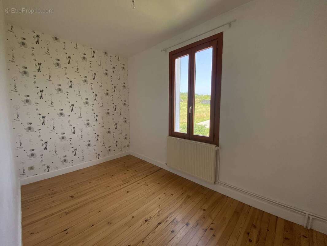 Maison à BELMONT-TRAMONET