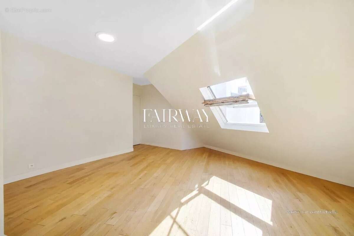 Appartement à PARIS-9E