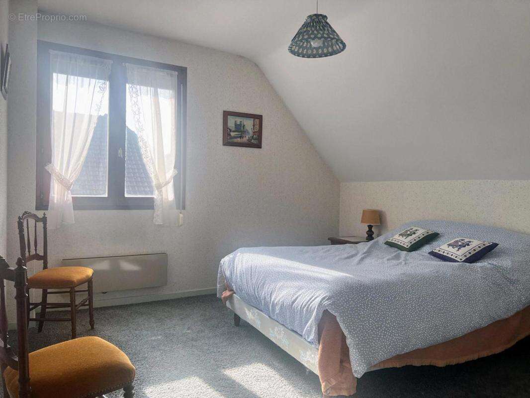 Maison à LOIVRE