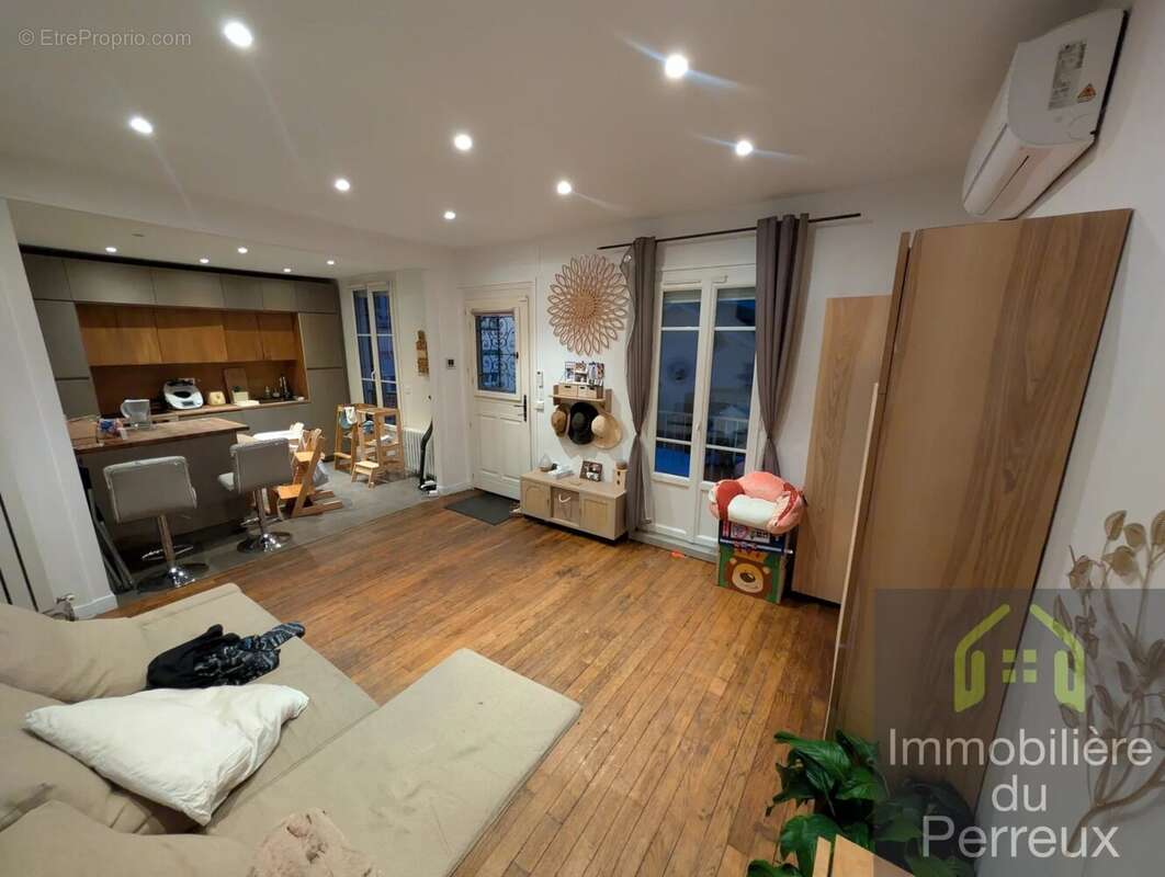 Maison à NEUILLY-PLAISANCE