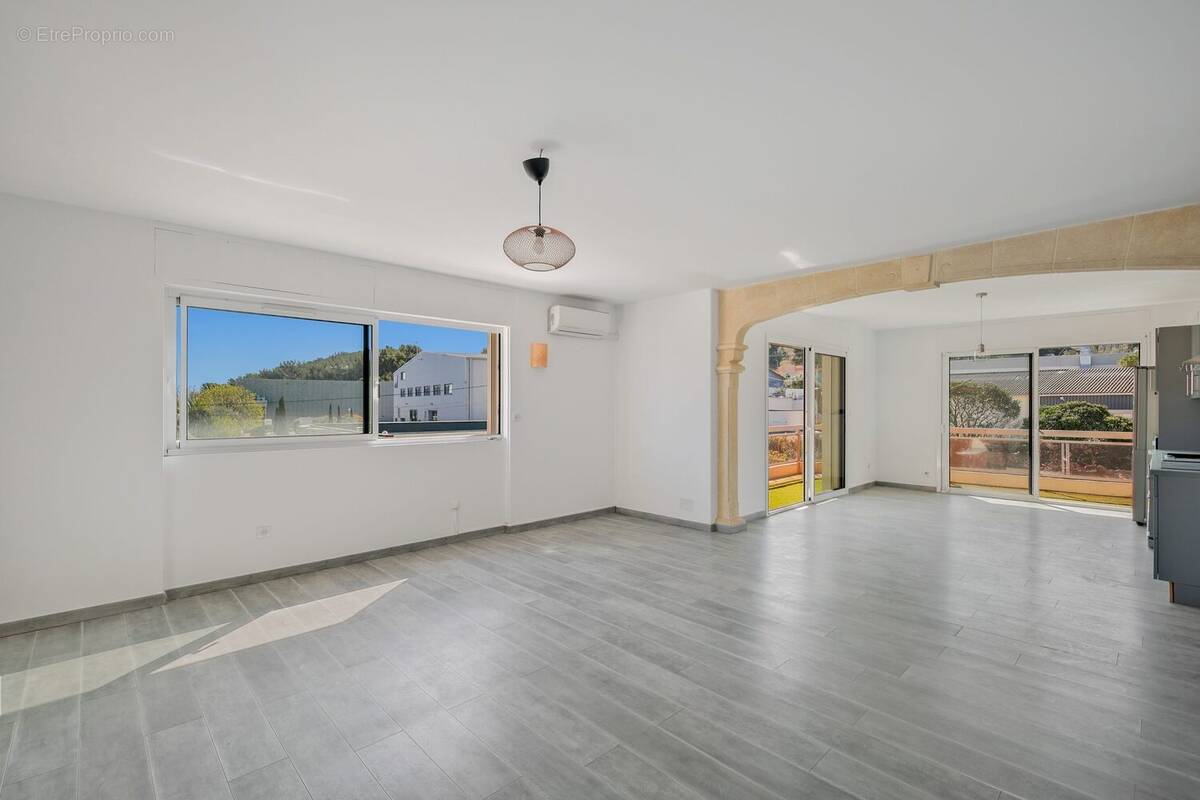 Appartement à HYERES