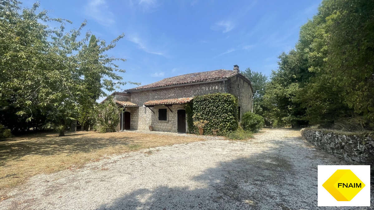 Maison 106 m² à Saint-Antoine-De-Ficalba  - photo 5