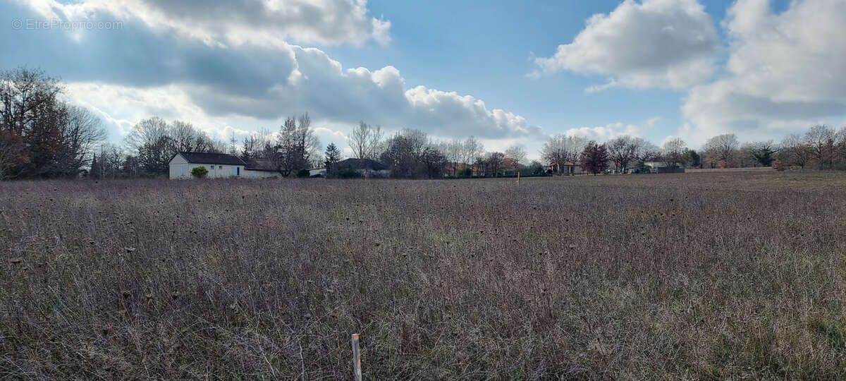 Terrain à L&#039;ISLE-EN-DODON