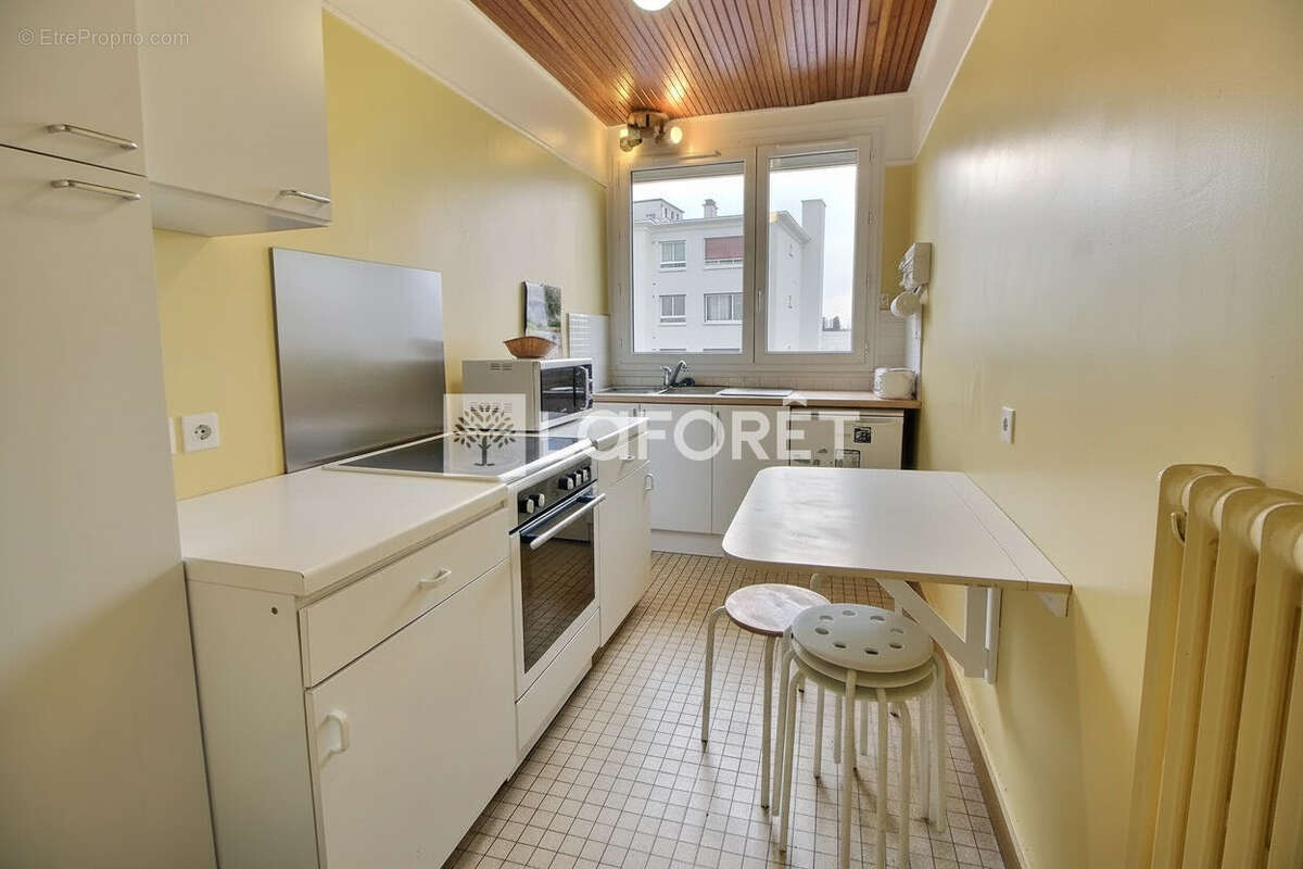 Appartement à SURESNES