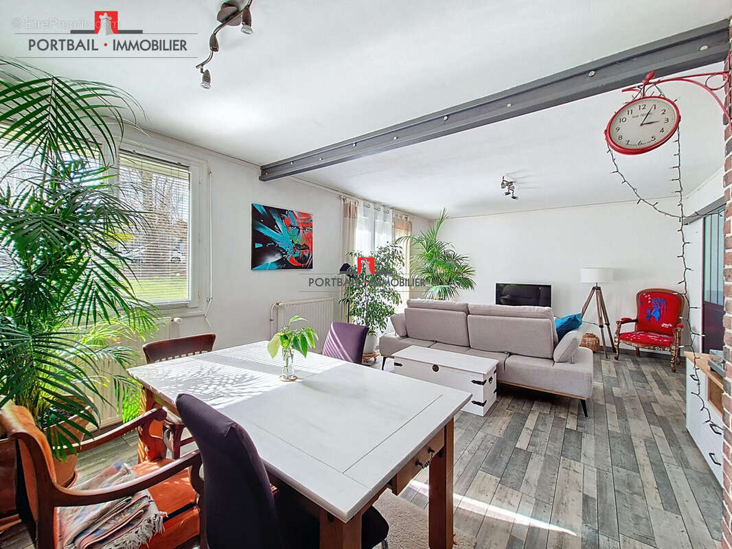 Appartement à CARBON-BLANC