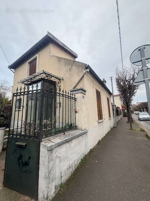 Maison à CHAMPIGNY-SUR-MARNE