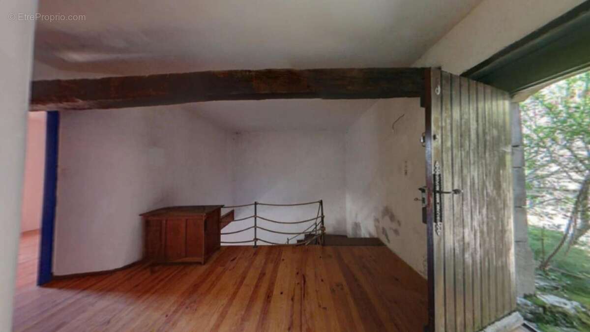 Maison à ROCHEBAUDIN