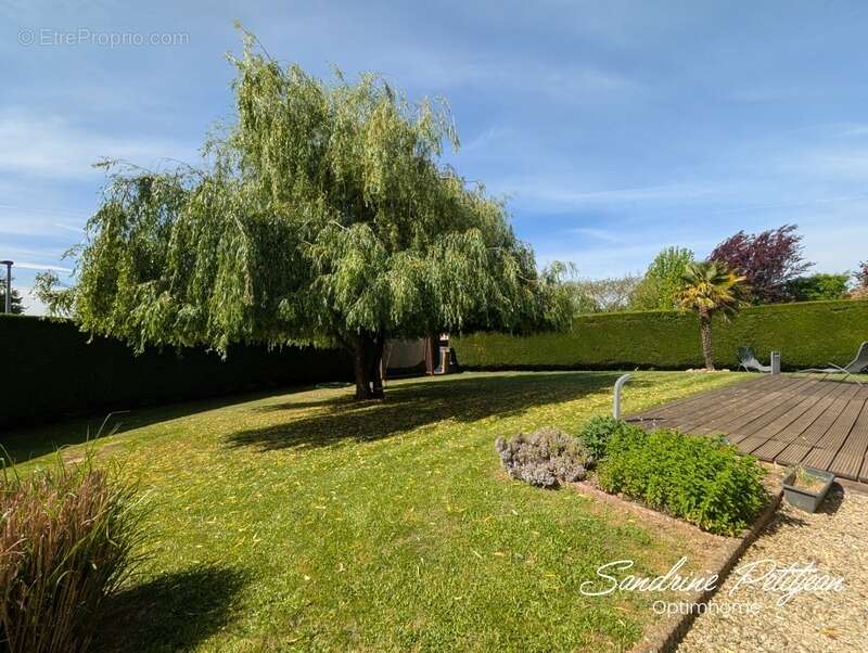 Maison à AMBERIEUX-EN-DOMBES