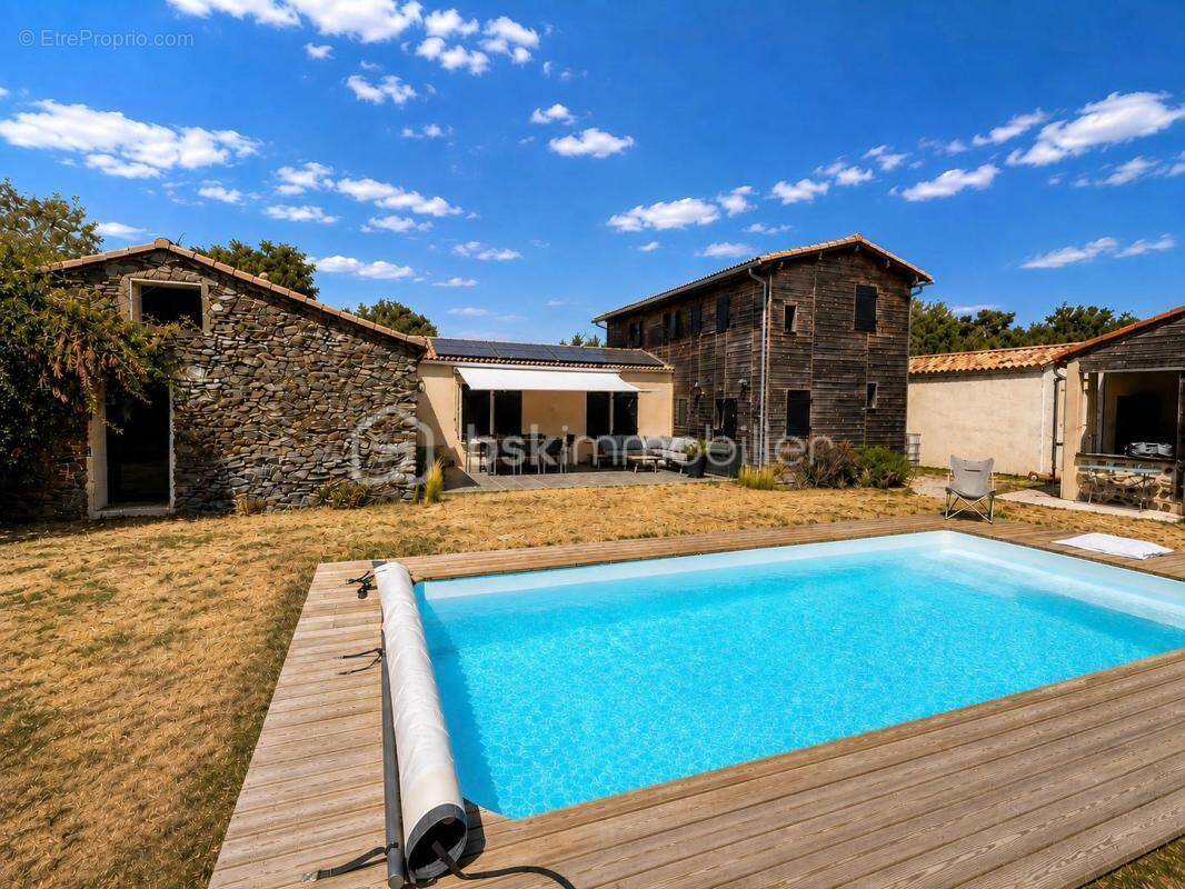 Maison à LES BROUZILS