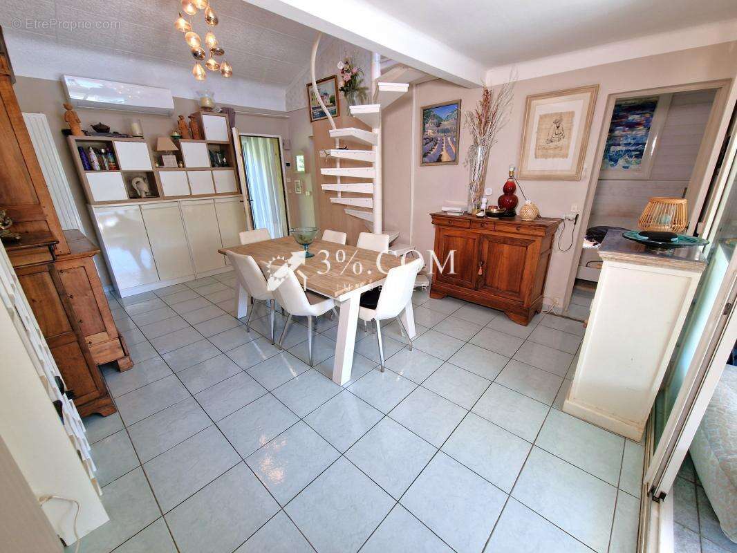 Maison à SAINT-RAPHAEL