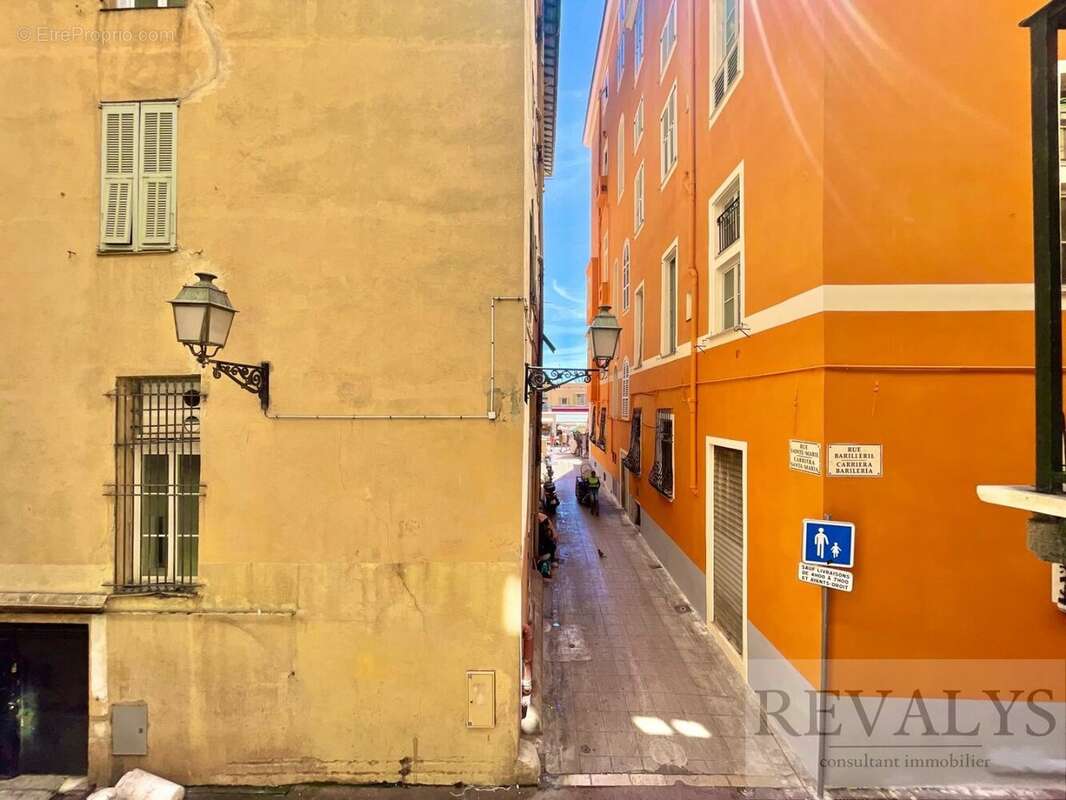 Alpes maritimes (06) - vieux nice cours saleya - appartement 3 pieces a renover a deux pas de la promenade - photo 2