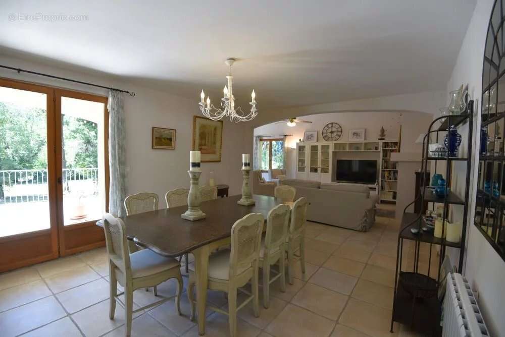 Maison à SAINT-PAUL-EN-FORET