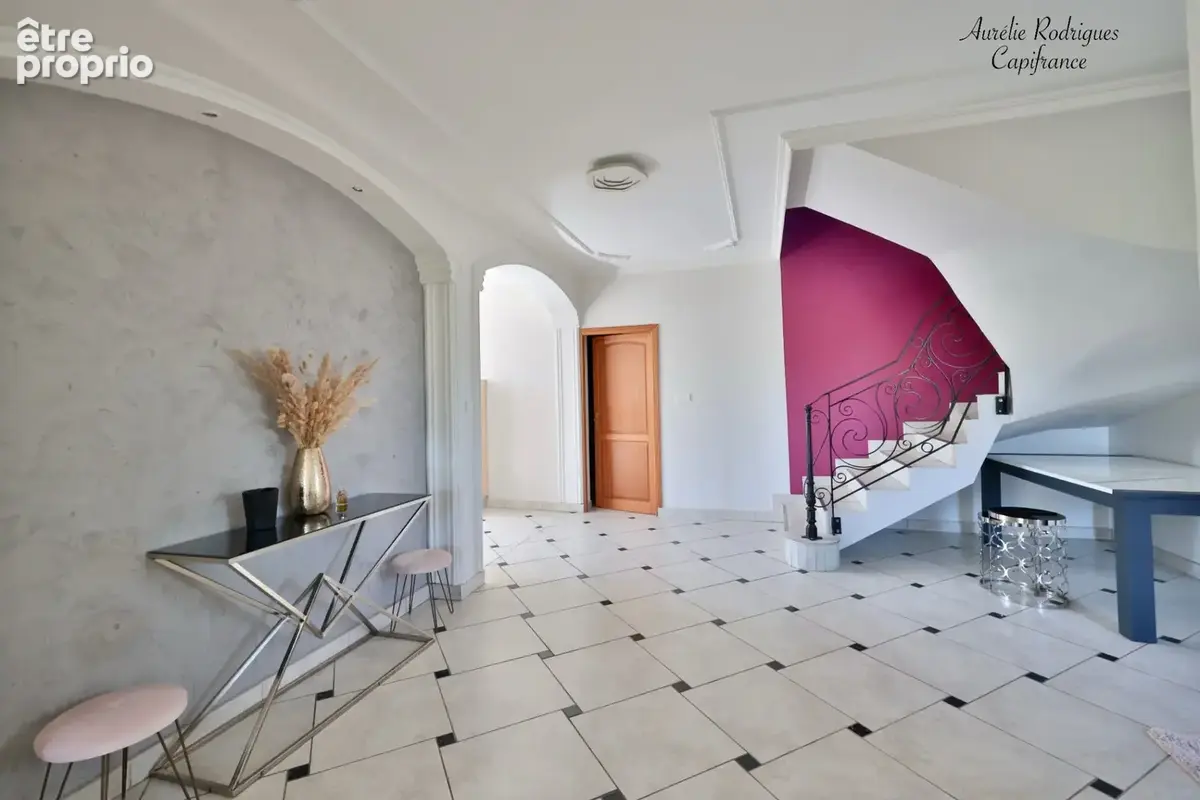 Maison à vendre 6 pièces  (01) - photo 4