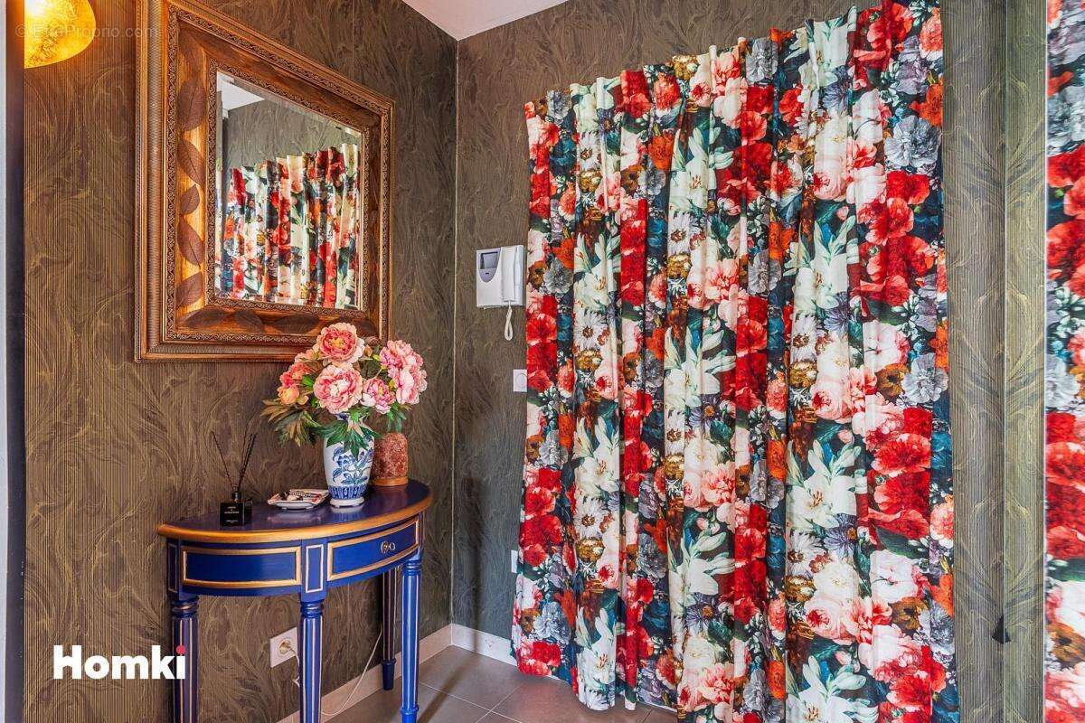 Appartement à LA VALETTE-DU-VAR