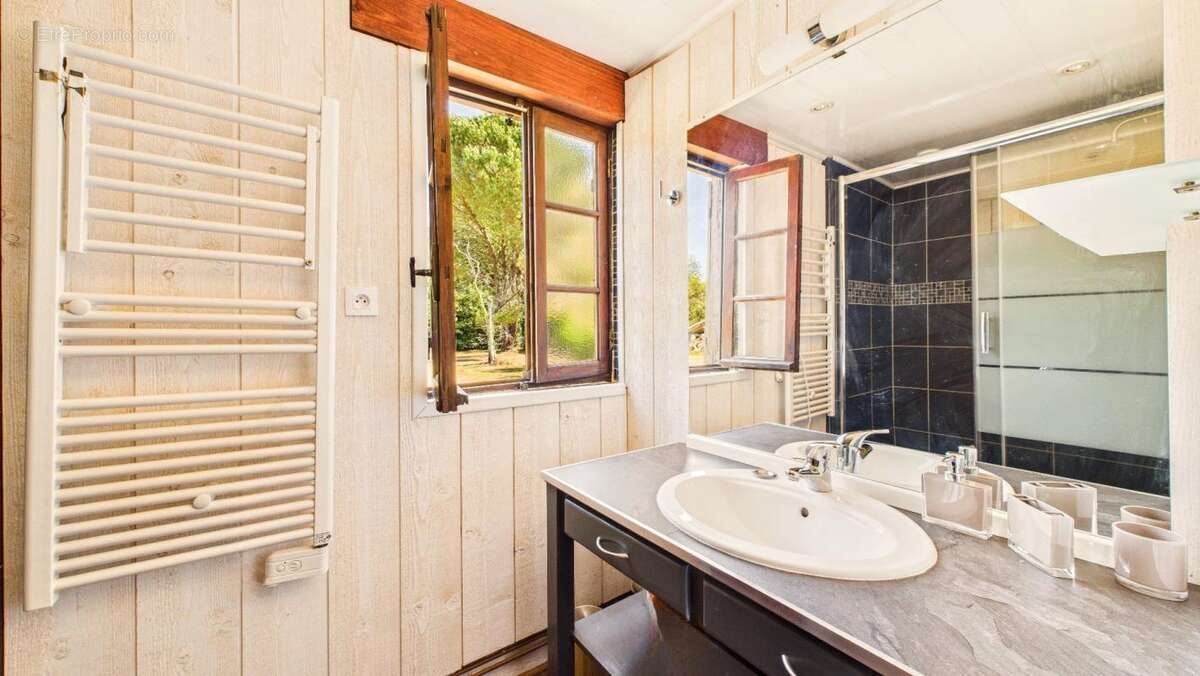 Maison à SABRES