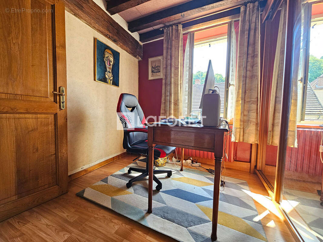 Maison Bury 7 pièce(s) 187 m2 - photo 9