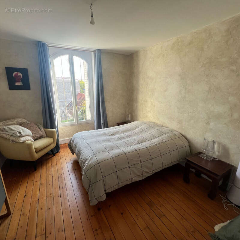 Maison à LES PAVILLONS-SOUS-BOIS