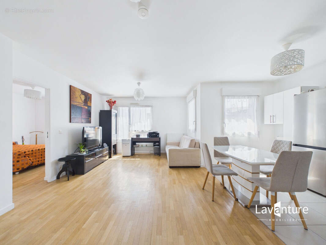 Appartement 49 m² à Velizy-Villacoublay  - photo 2