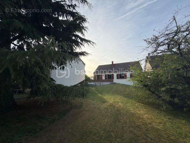 Maison à VILLIERS-SUR-ORGE