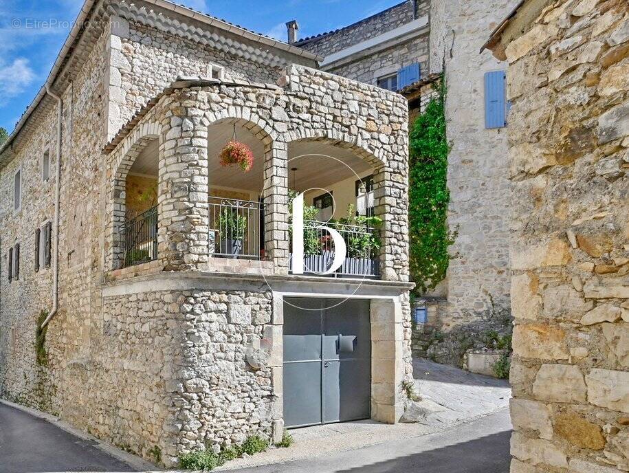Maison à ROCHEGUDE