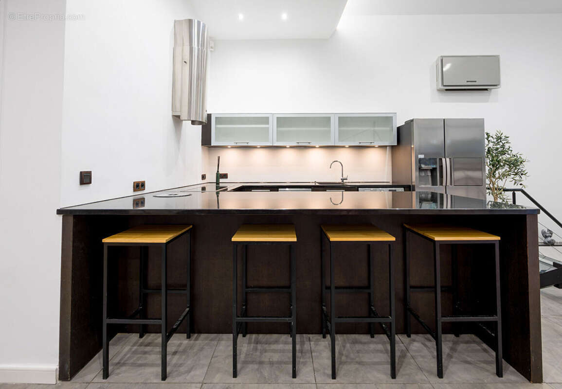 Appartement à MARSEILLE-6E