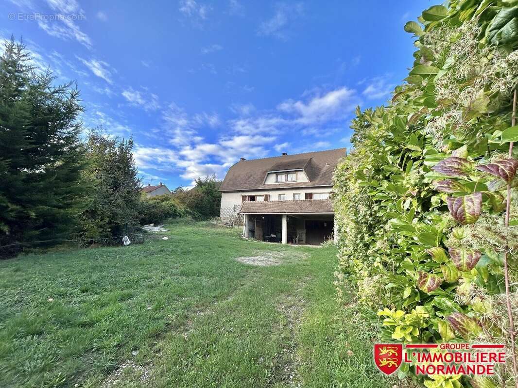 Maison à BENNECOURT