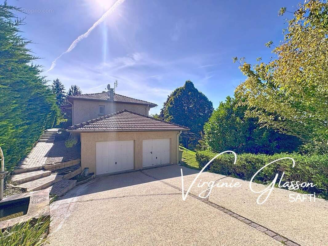 Photo 3 - Maison à SAINT-PIERRE-DE-CHANDIEU