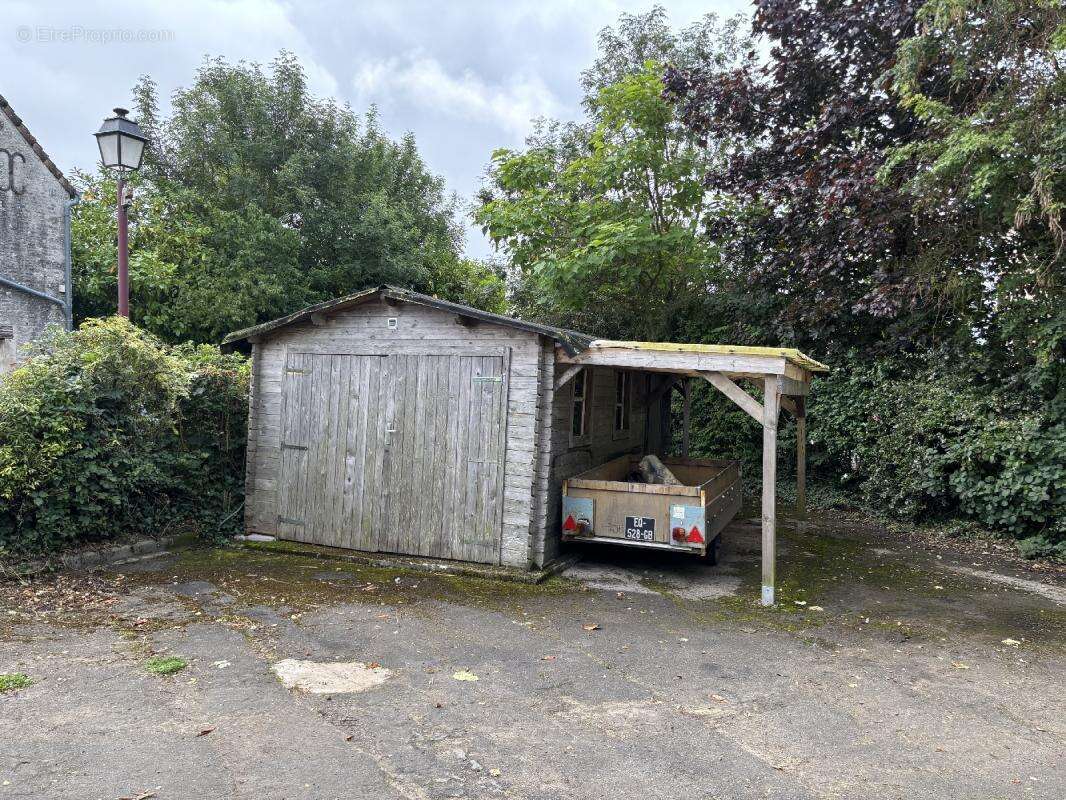 Maison à NEUVY-AU-HOULME