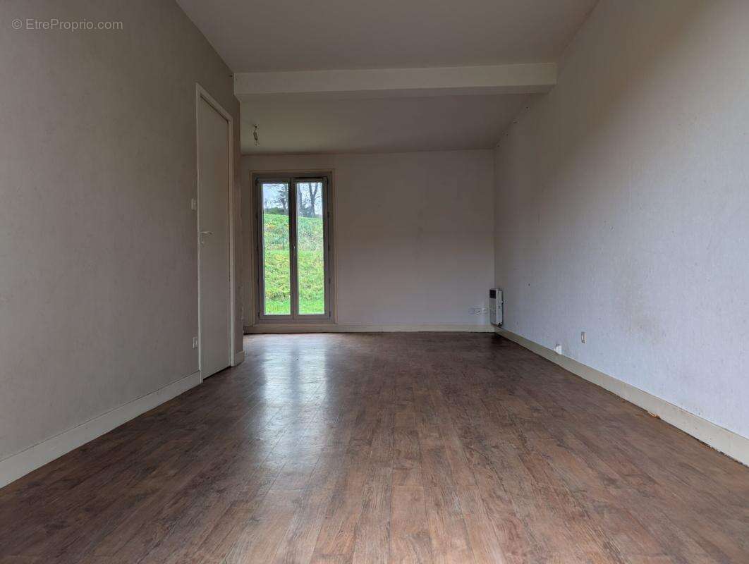 Maison à COSNE-D'ALLIER