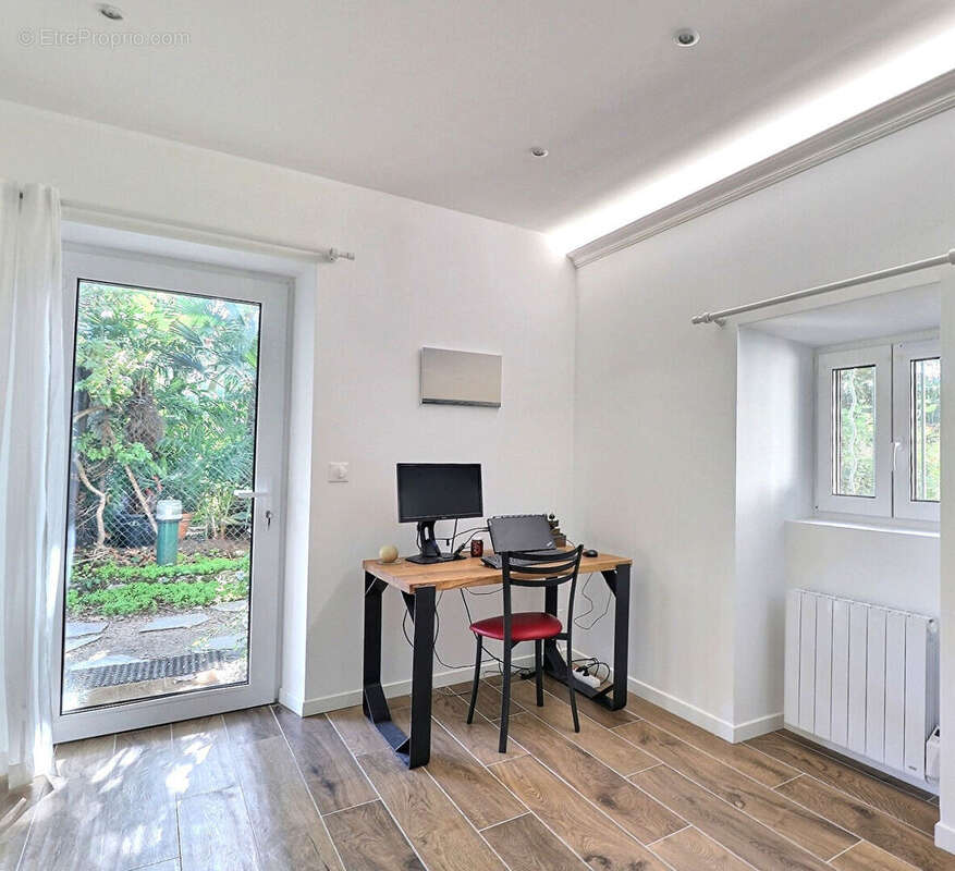 Appartement à MARSEILLE-12E