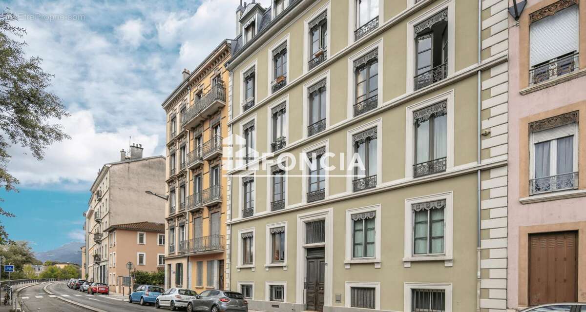 Appartement à GRENOBLE