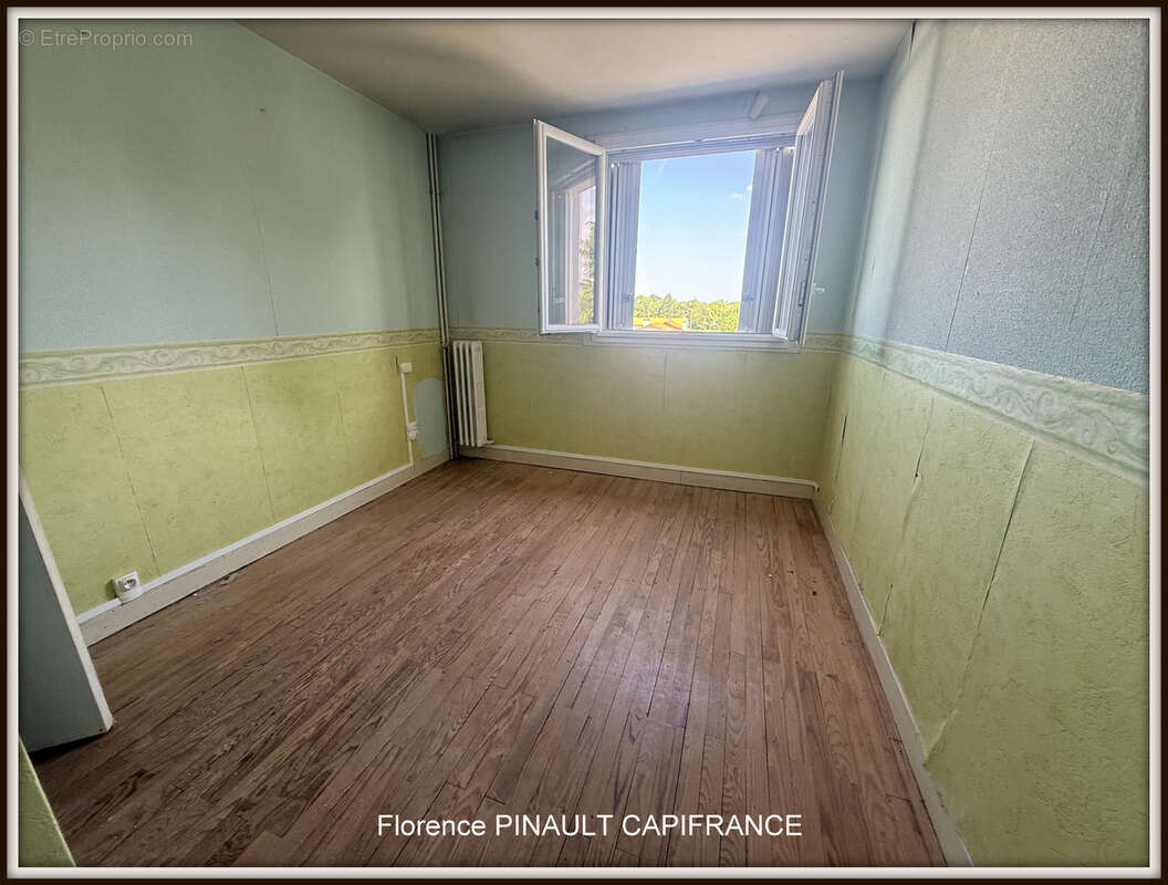 Appartement à vendre 4 pièces LANNEMEZAN (65) - photo 3
