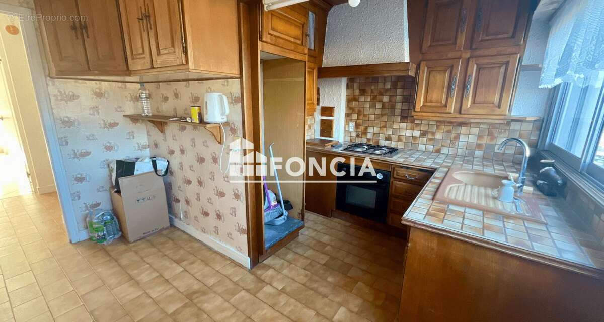 Appartement à FRESNES