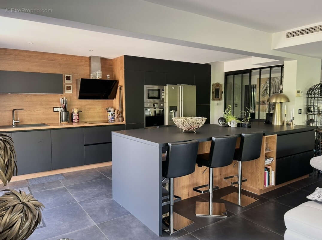 Sublime appartement 3 pieces 122m2 avec jardin - photo 8
