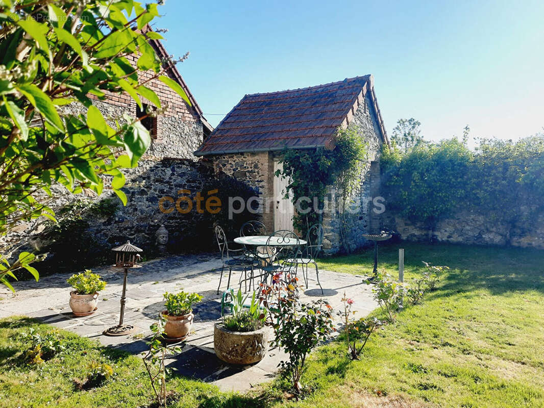 Maison à SAINT-JEAN-DE-DAYE