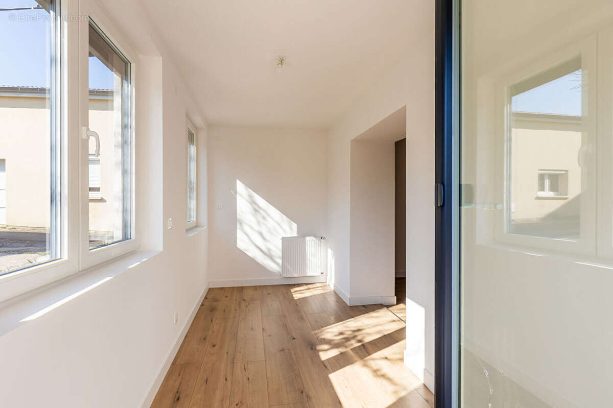 Maison 10 pièce(s)  garage et jardin - photo 6
