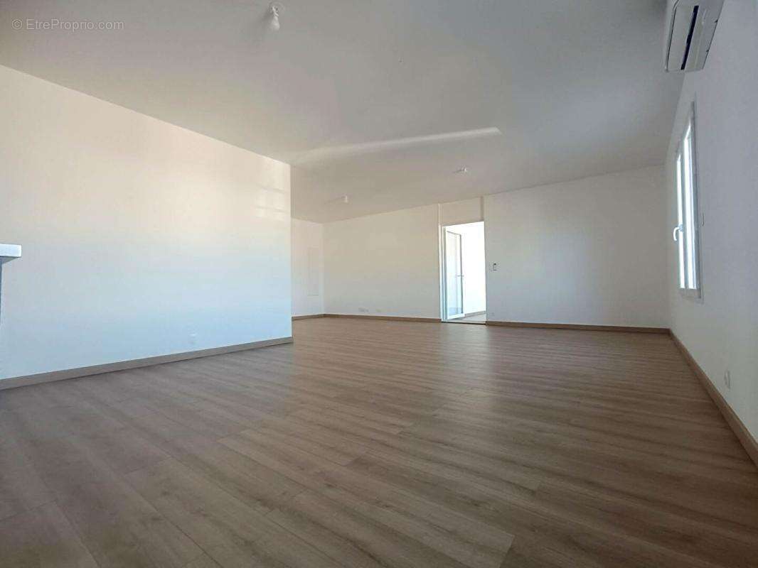 Appartement Istres 4 pièce(s) 101 m2 ET Terrasse - photo 7
