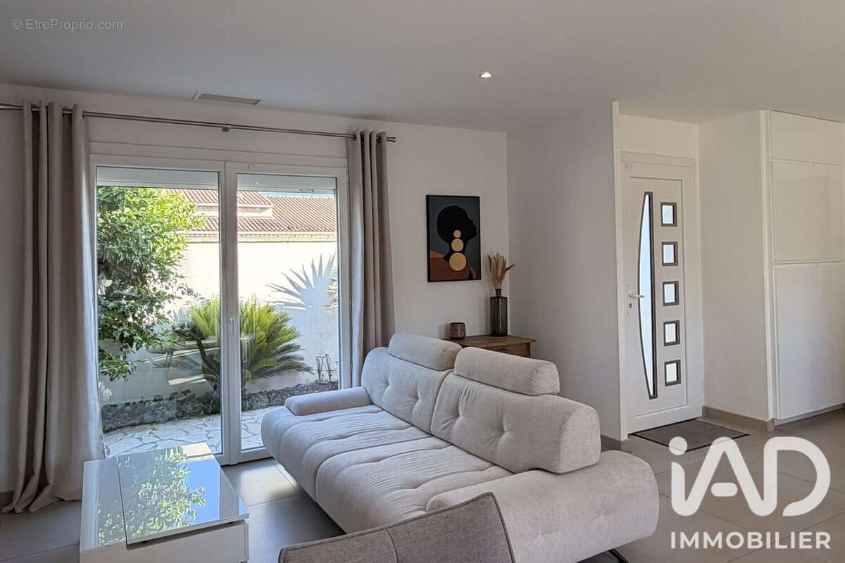 Maison 75 m² à Lunel  - photo 2