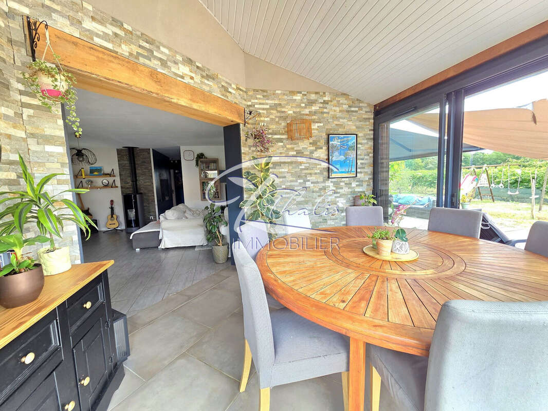 Maison 121 m² à Saint-Gervais  - photo 5