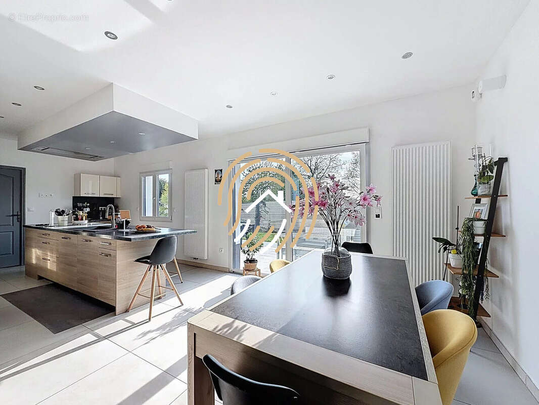 Maison 125 m² à Roost-Warendin  - photo 6
